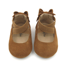 Load image into Gallery viewer, Camel Suede Bow-Back Soft Sole Shoes